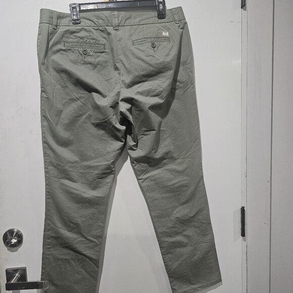 Tommy Hilfiger Pants for women size 12 green in color - Picture 2 of 3